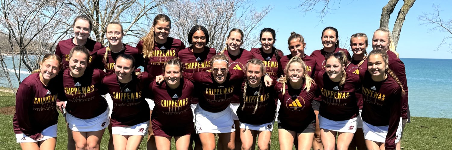 Hailey Bainer banner