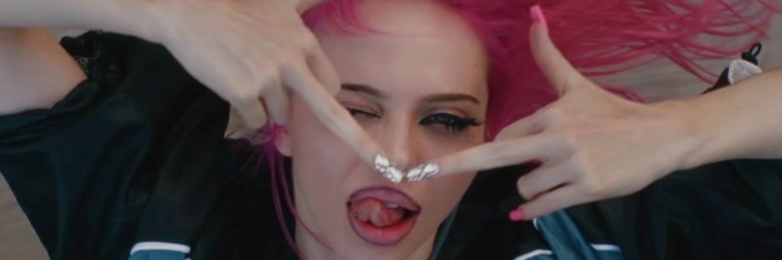 llil_xlo's profile banner image
