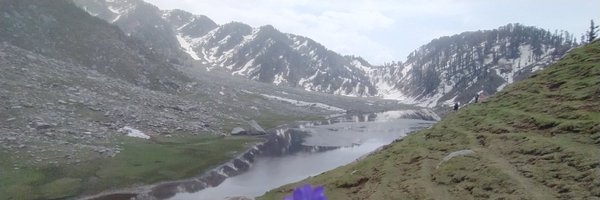 SwatiKanwar10 Profile Banner