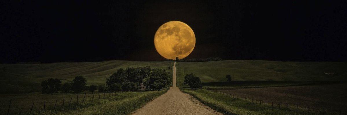 1nb4moon's profile banner image