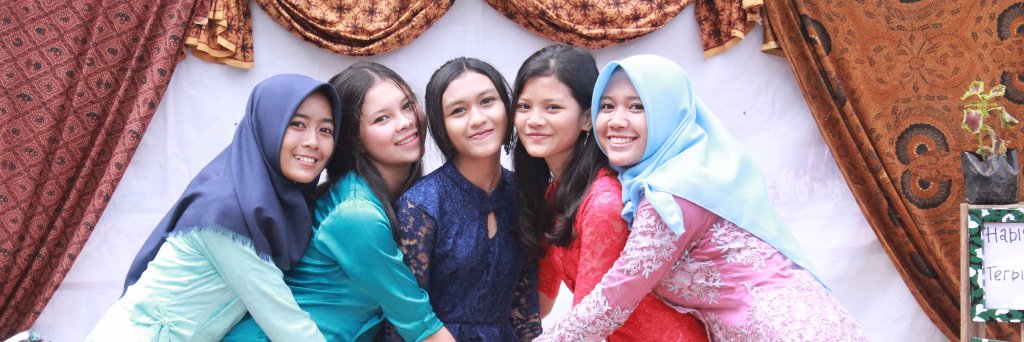 06_malya's profile banner image