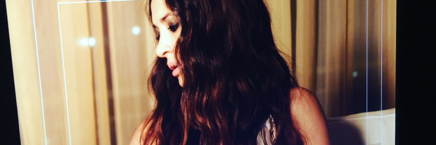 NoemyNicole's profile banner image