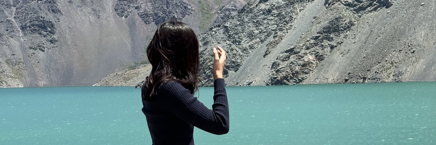 maría banner