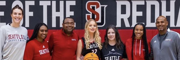 lucylarsonn_ Profile Banner