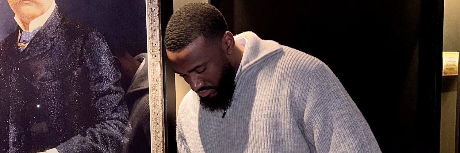 yveszer26's profile banner image