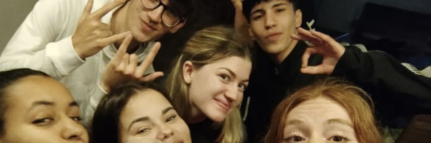 el moro de tw 😼 banner