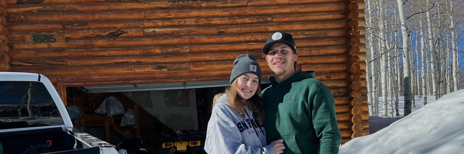 haileenw's profile banner image