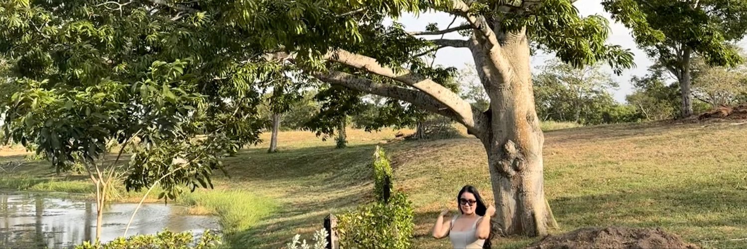MariClaudia's profile banner image