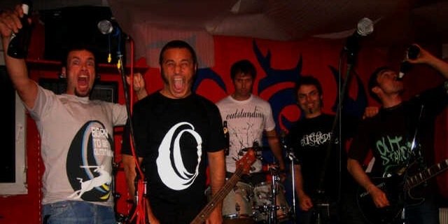 outstdg_jeans's profile banner image