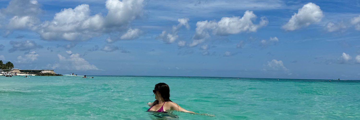 launajones's profile banner image