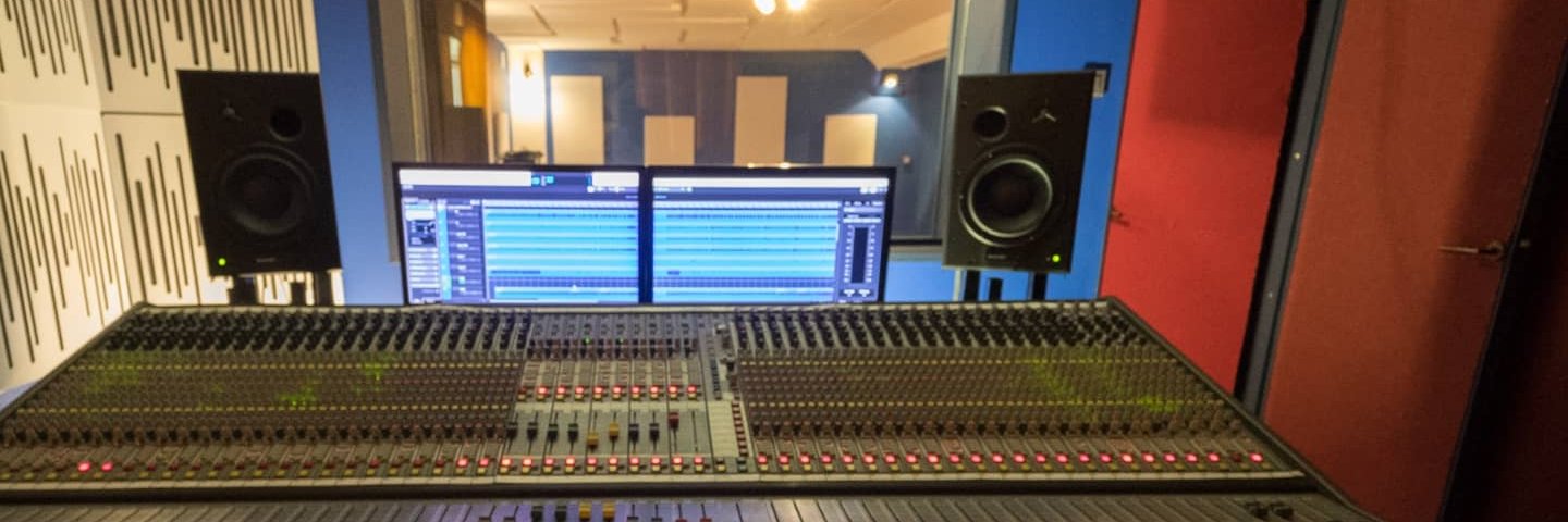 studioLeGarage's profile banner image