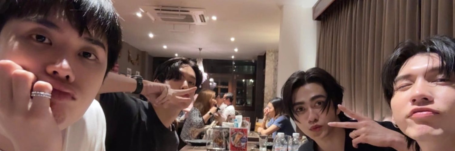 | Eri - met my lifelong friends, Exo | banner