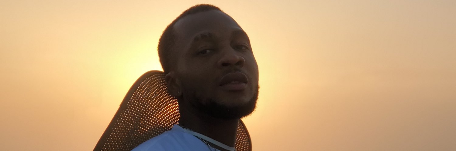 CEO_bizzy's profile banner image