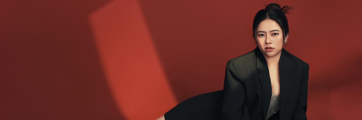 amazingmiva's profile banner image