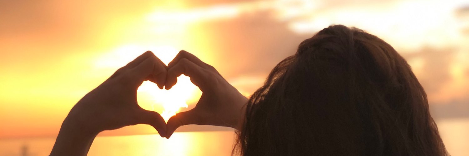 adreesalinas's profile banner image