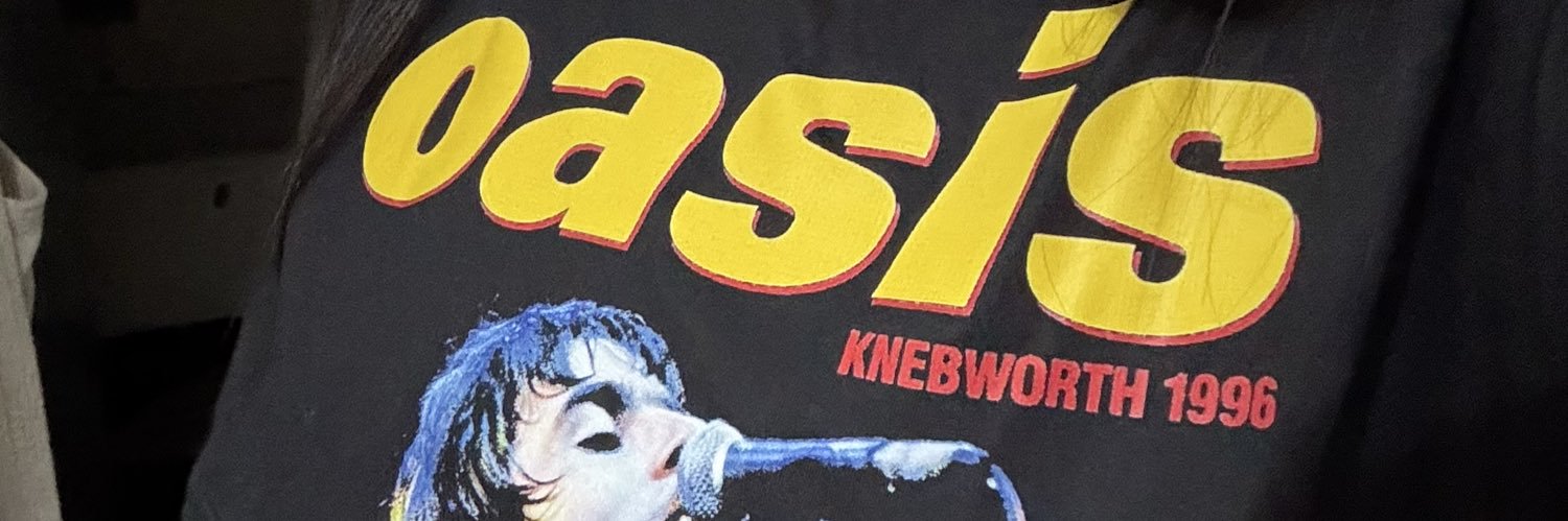 estefiok's profile banner image