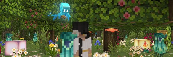 pseud0moth Profile Banner