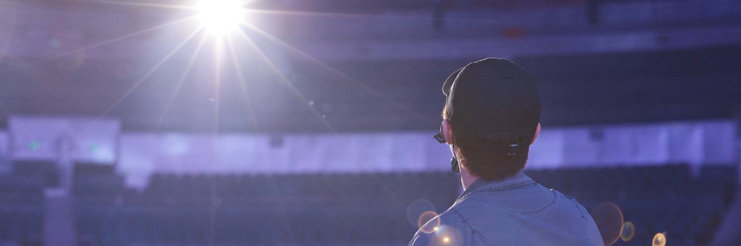 └Mee🐧 banner