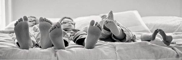 RobynWingMD Profile Banner