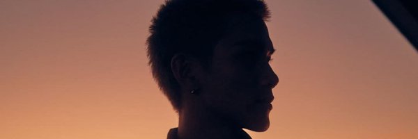 fenaanoo Profile Banner