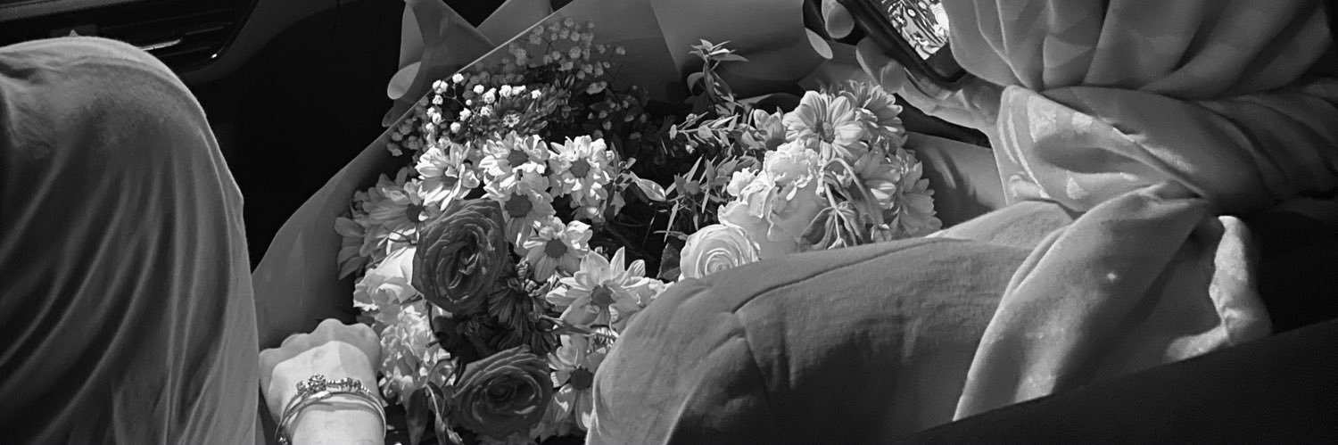 busracatan__'s profile banner image