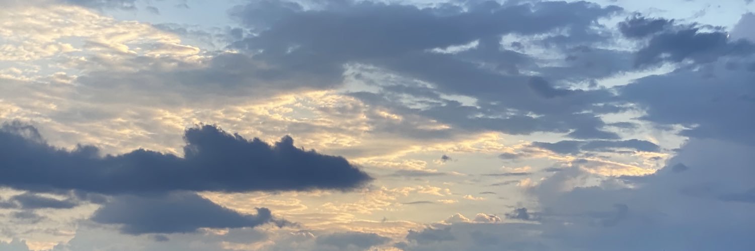andreaglzc's profile banner image