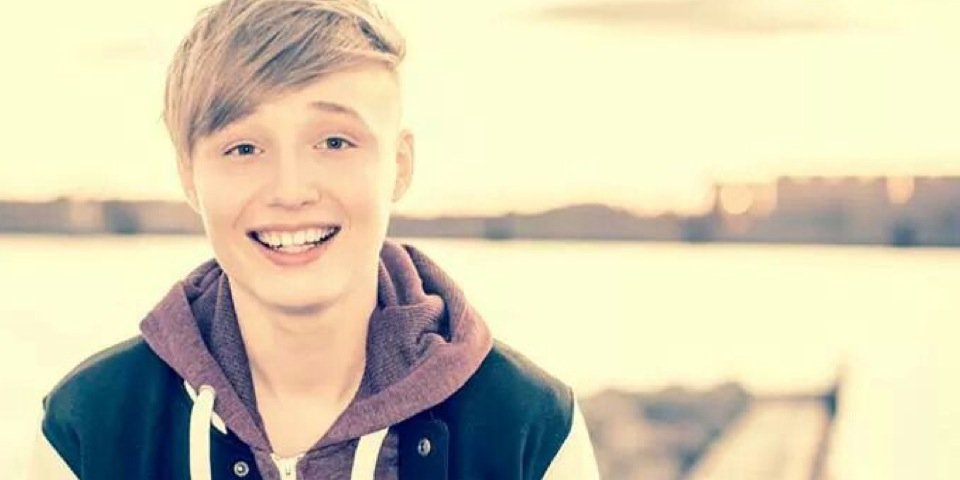 iissig's profile banner image