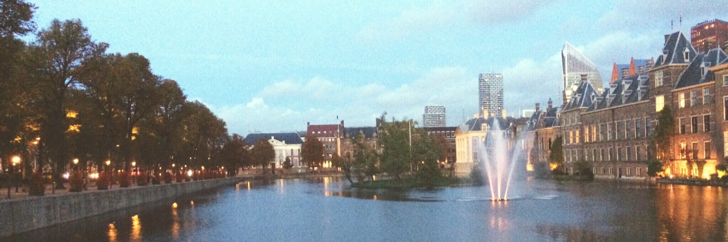 manurunx's profile banner image