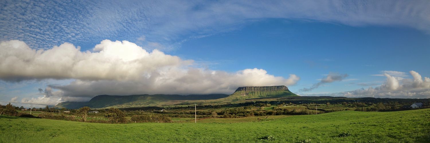 AnnaMLeask's profile banner image