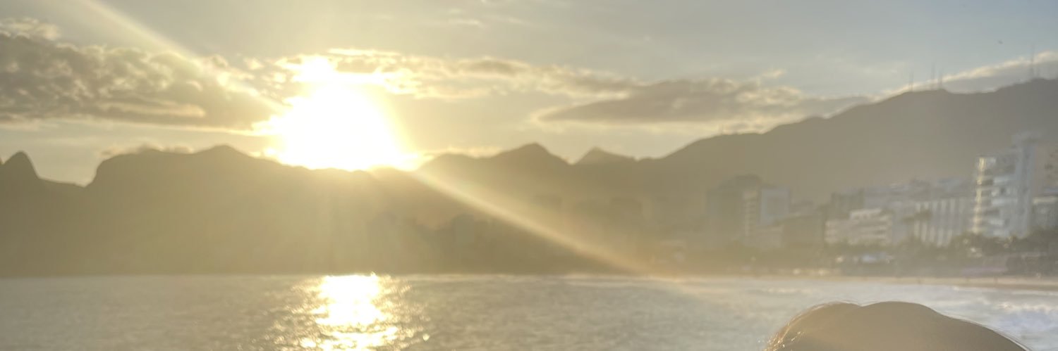 _maaariribeiro's profile banner image