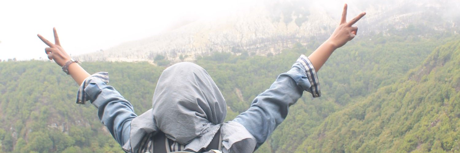 mauuwang's profile banner image