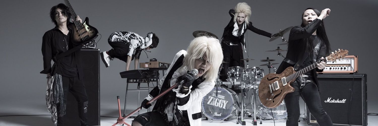 11_M_VF's profile banner image