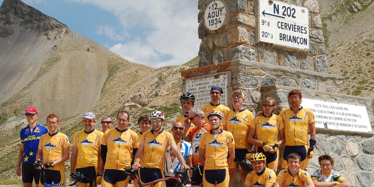 amici_cuvignone's profile banner image