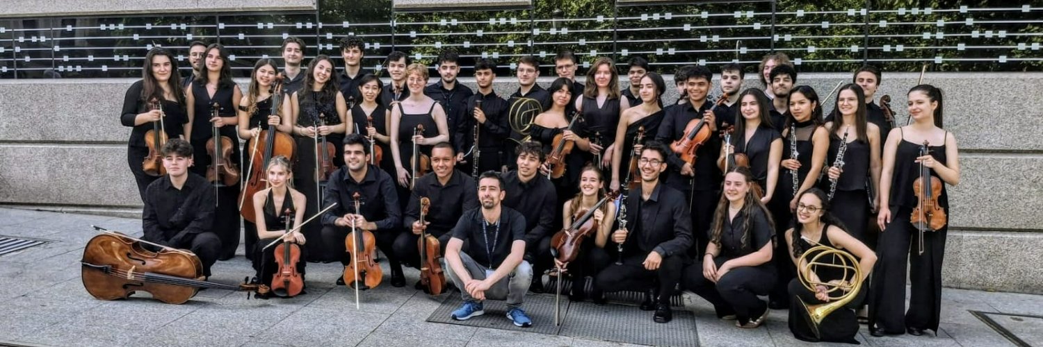 Carlos Zúmer banner