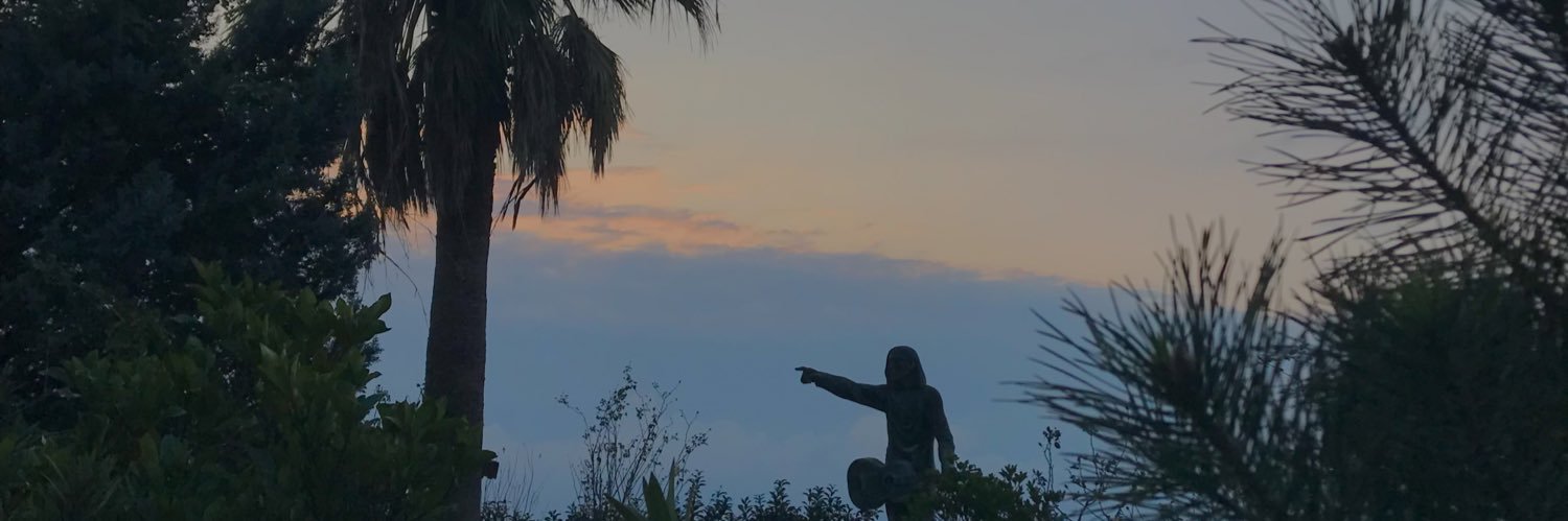 ayysebusee's profile banner image