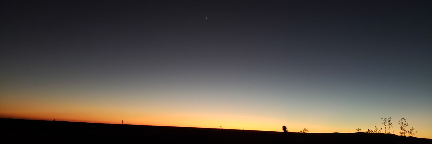 danuiba's profile banner image