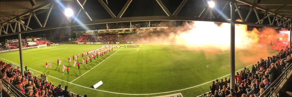 om_til Profile Banner