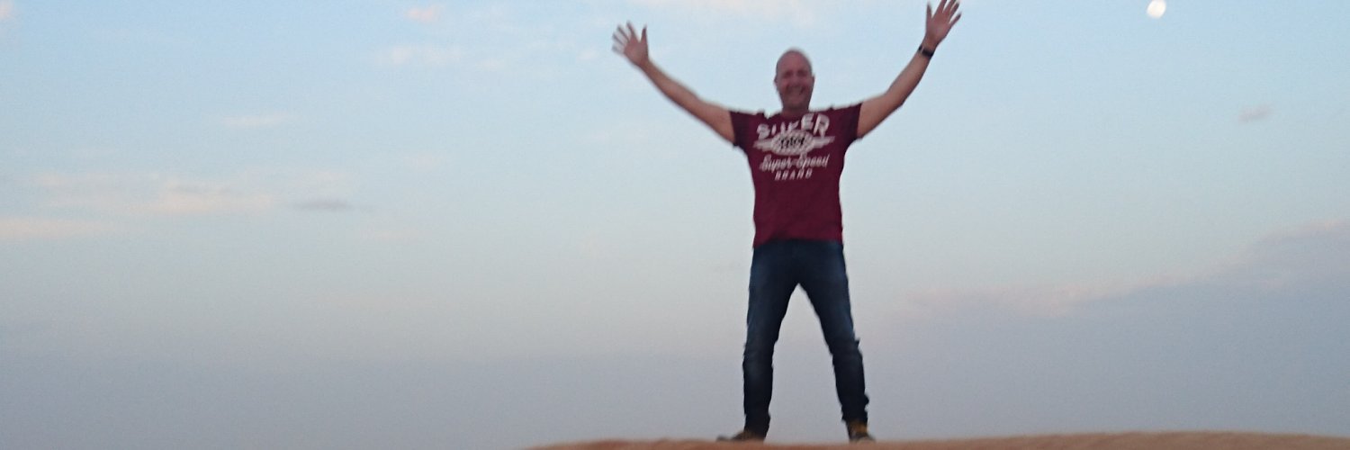 jayjustbee's profile banner image