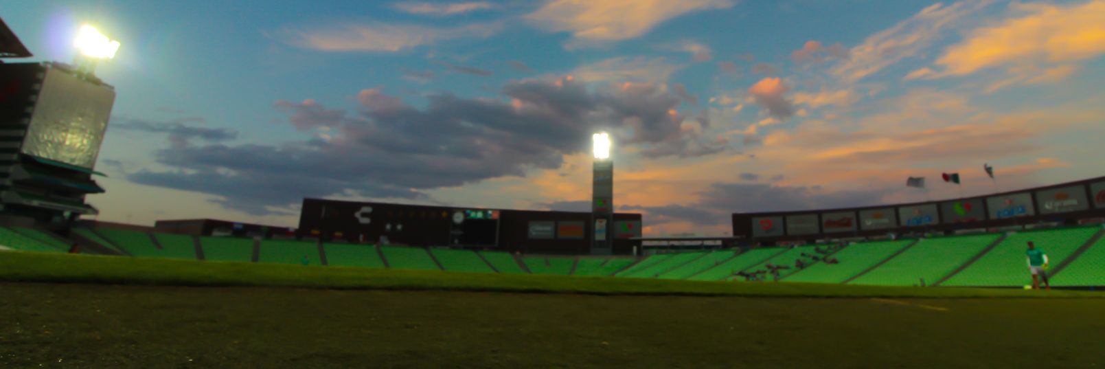 Jac_Alarcon's profile banner image