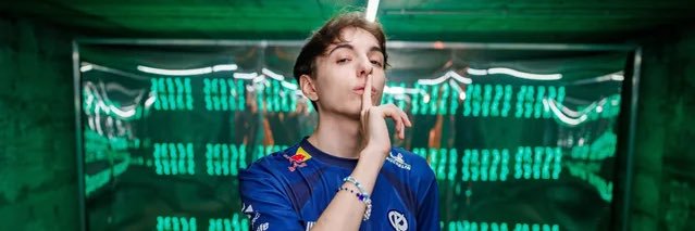 rouliouss's profile banner image