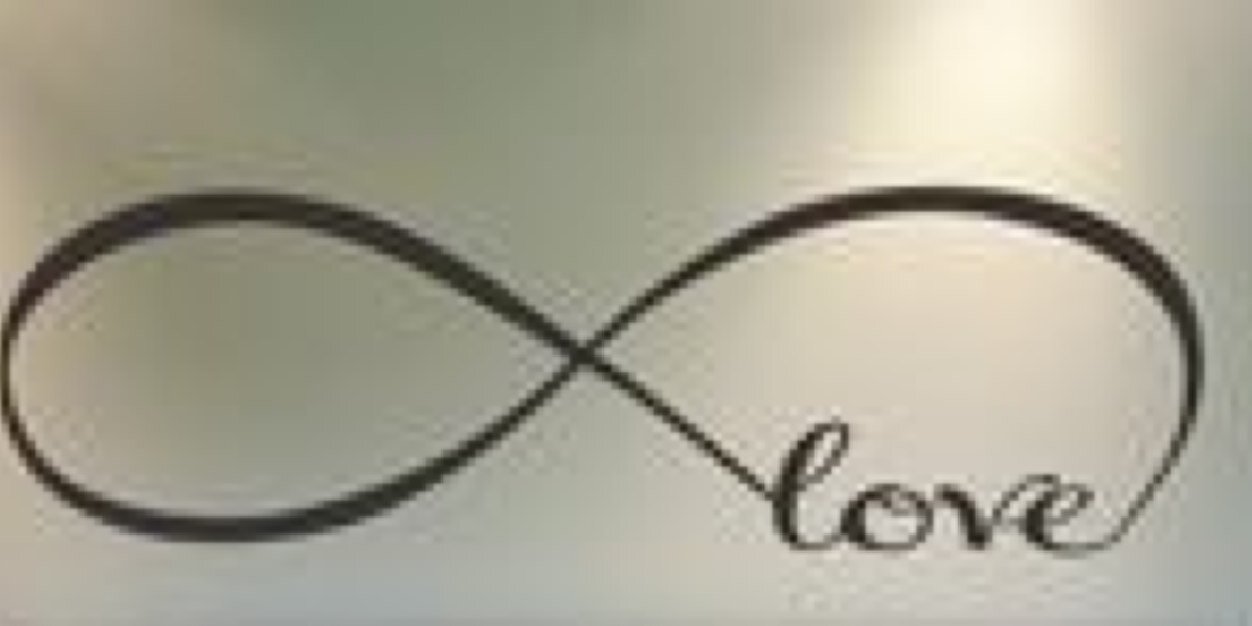 valereelynn's profile banner image