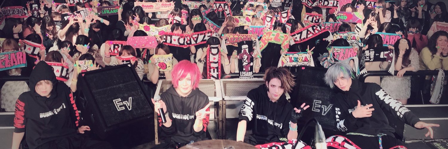 _m_1210's profile banner image