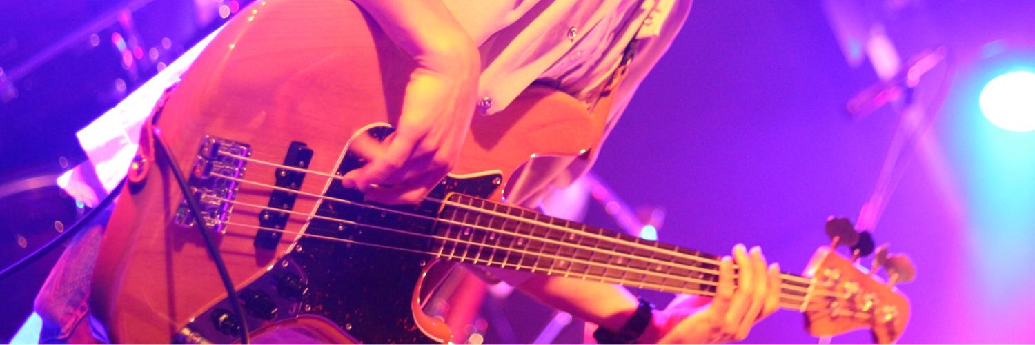0087C's profile banner image