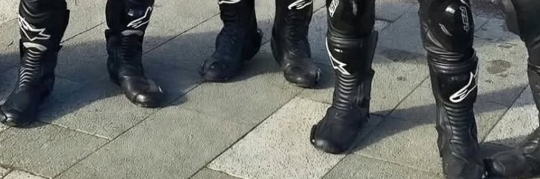 UnderYourControl 5k 🏍️ banner