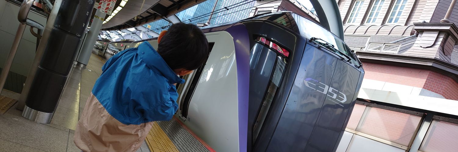 takabeko's profile banner image