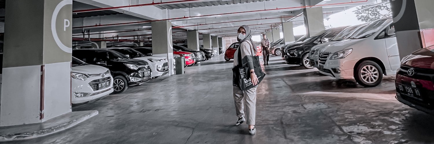 whyunisr_'s profile banner image