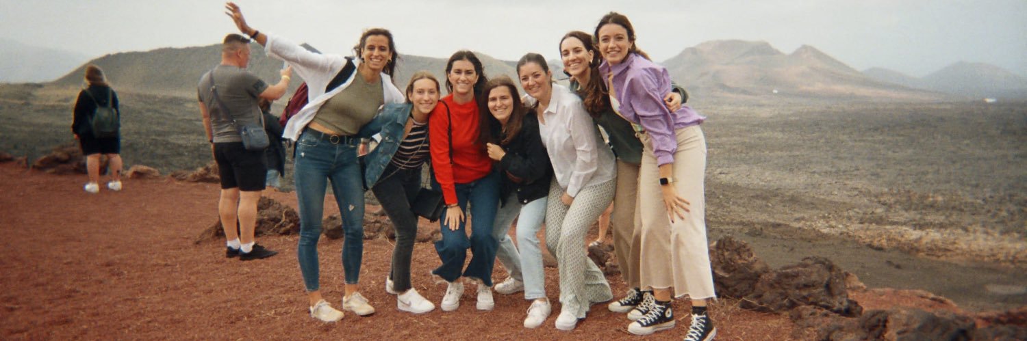 leticiavl14's profile banner image