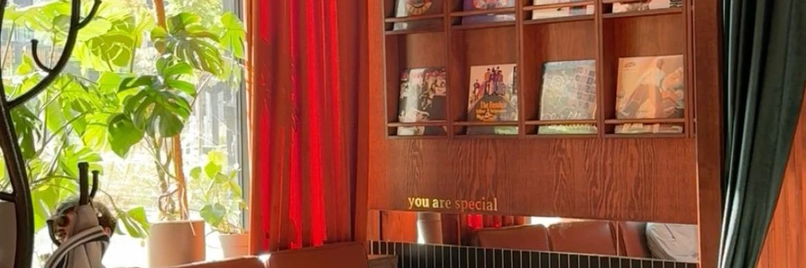 teheetiu's profile banner image