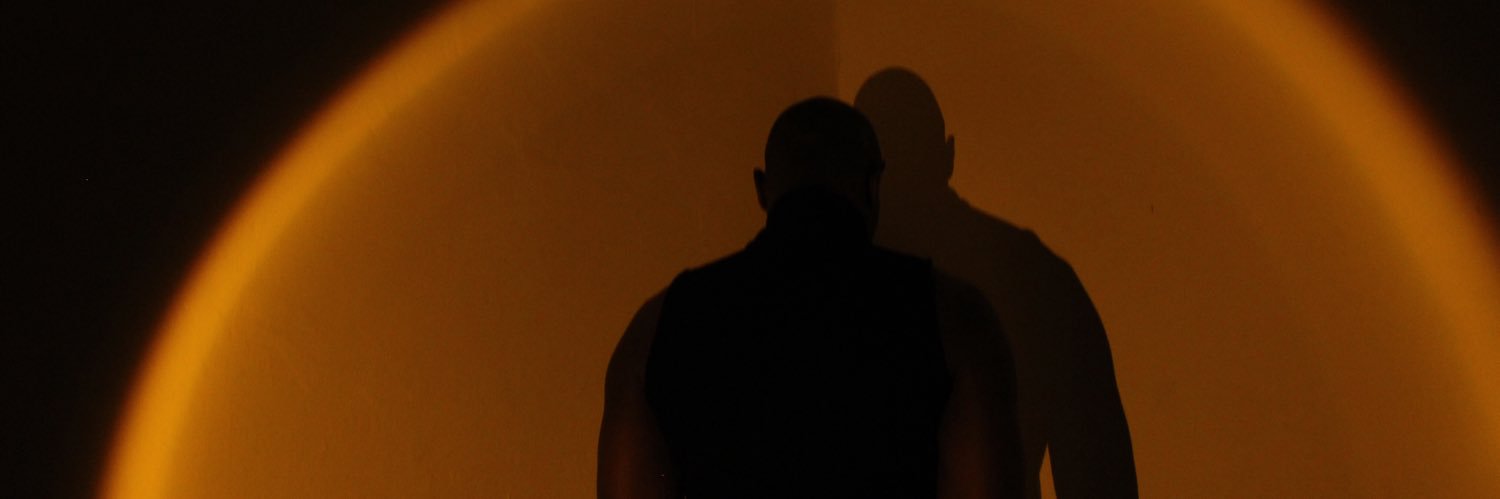 luanadao's profile banner image