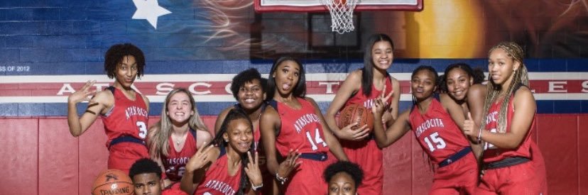 Layla Smith banner